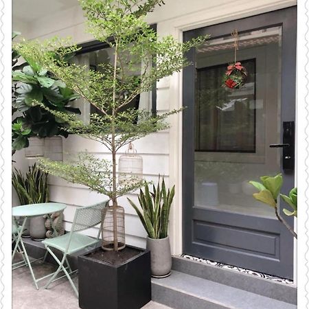 Lily Hostel Ho Chi Minh-stad Buitenkant foto