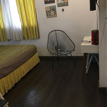 Lily Hostel Ho Chi Minh-stad Buitenkant foto