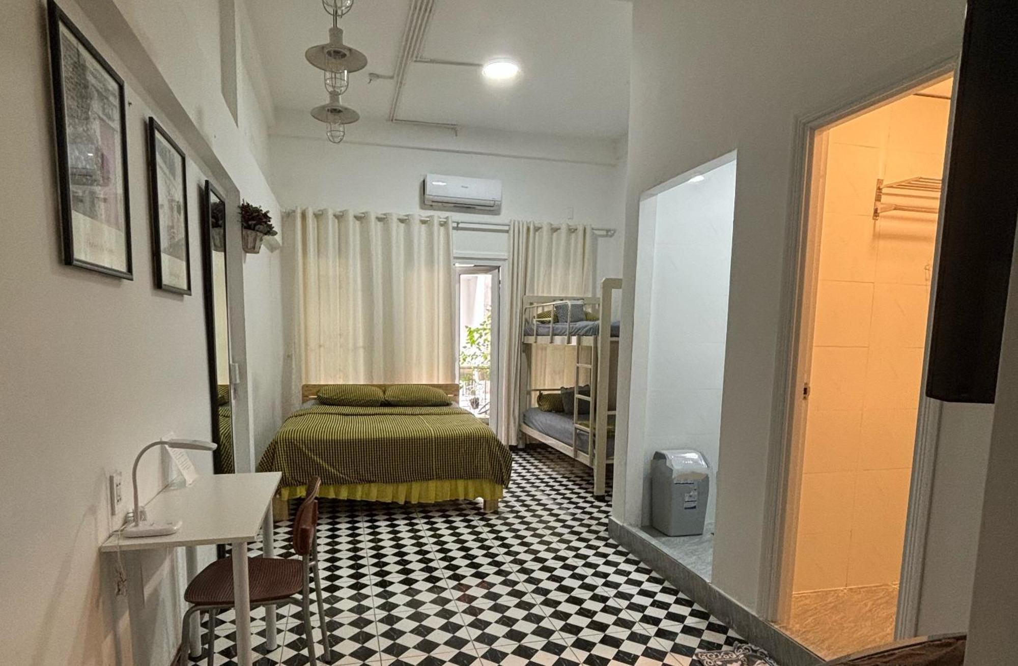 Lily Hostel Ho Chi Minh-stad Buitenkant foto
