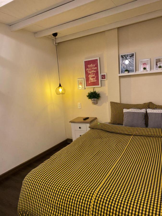 Lily Hostel Ho Chi Minh-stad Buitenkant foto